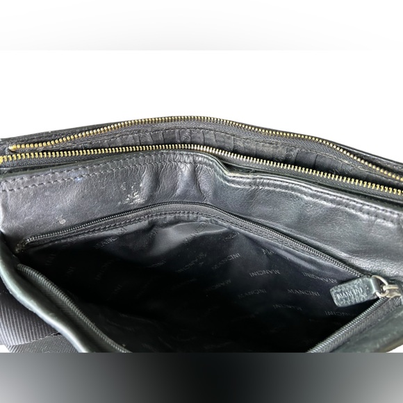 Mancini Black Leather Shoulder Bag - Picture 5 of 6